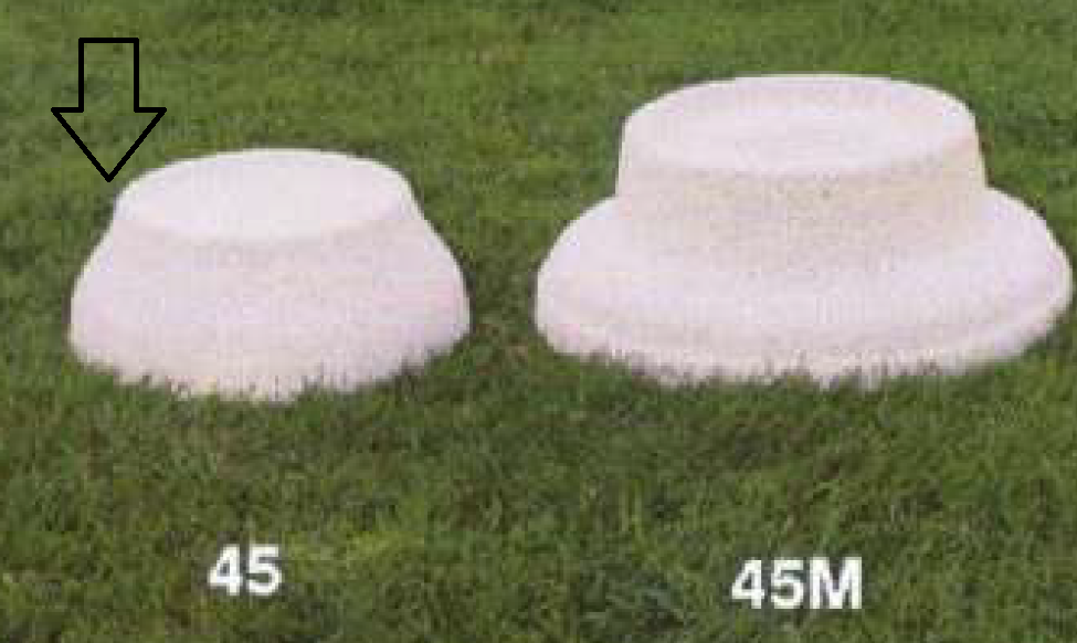 45 Basamento in graniglia di cemento 25 X 25 - immagine 1